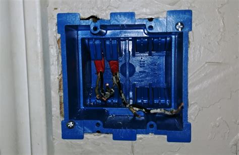 how to install single gang electrical box|1 gang recessed outlet box.